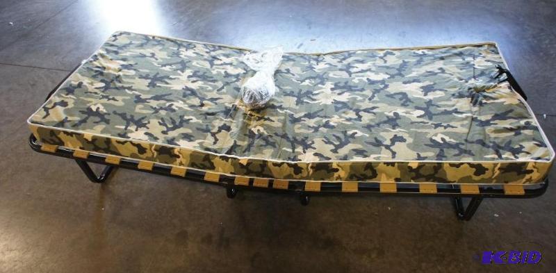 Twin size cot with mattress (Camouf...