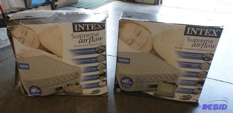 Lot Of (2)&nbspIntex Supreme Air f...