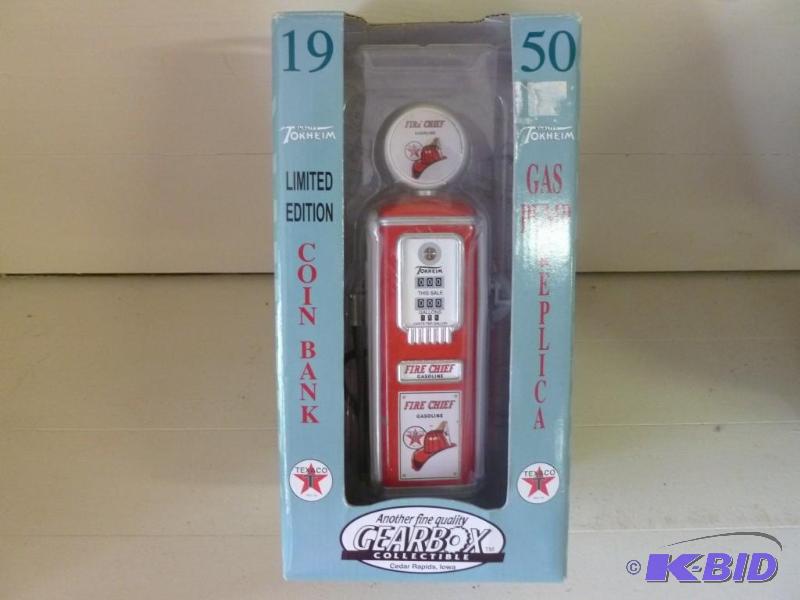 lot 126 image: Gearbox Collectible 1950 Texaco - F...