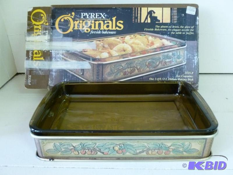 lot 134 image: Pyrex Originals Fireside Bakeware, ...