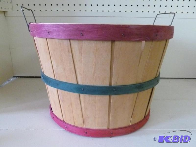 lot 136 image: Vintage Little Rock Crate & Buc...