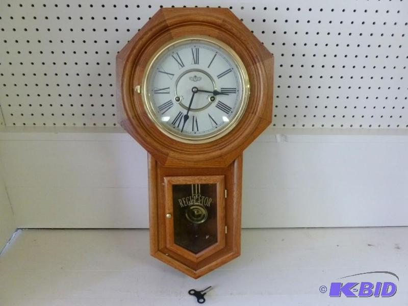 lot 139 image: Beautiful Large D&ampA oak wood en...