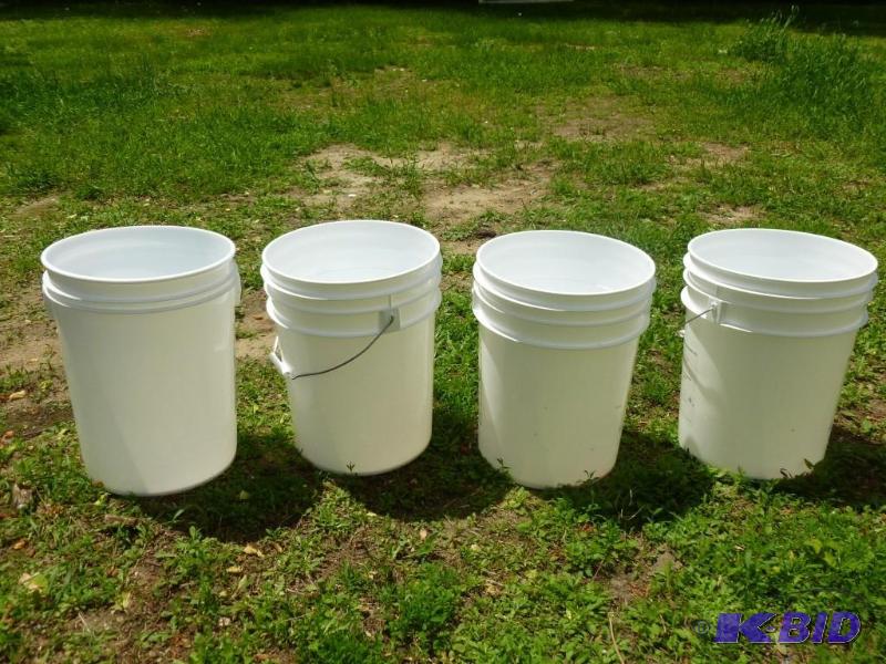 lot 236 image: Lot of four 5 gallon plastic pails ...