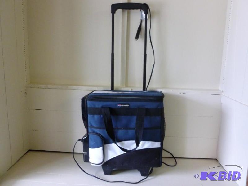 lot 27 image: Centigrade 12v. hot and cold travel...