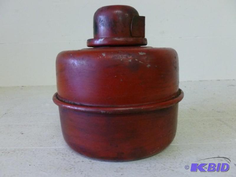 lot 65 image: Vintage Toledo Pressed Steel Compan...