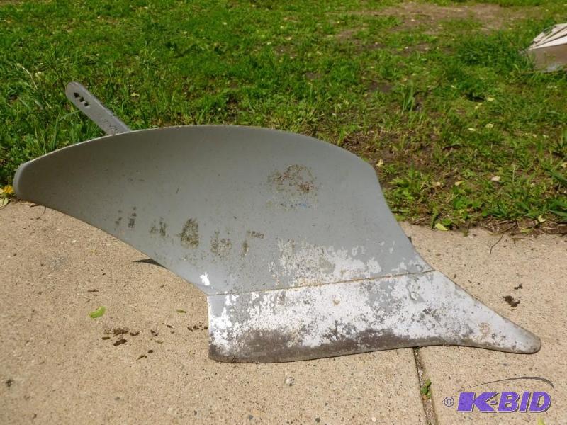 lot 8 image: Large iron plow section that measur...