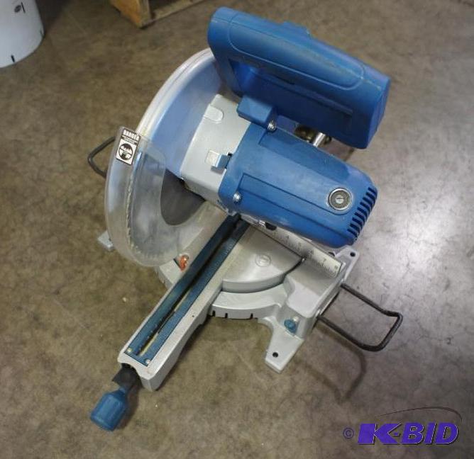 lot 19 image: Wen 10" Sliding Compound Miter...