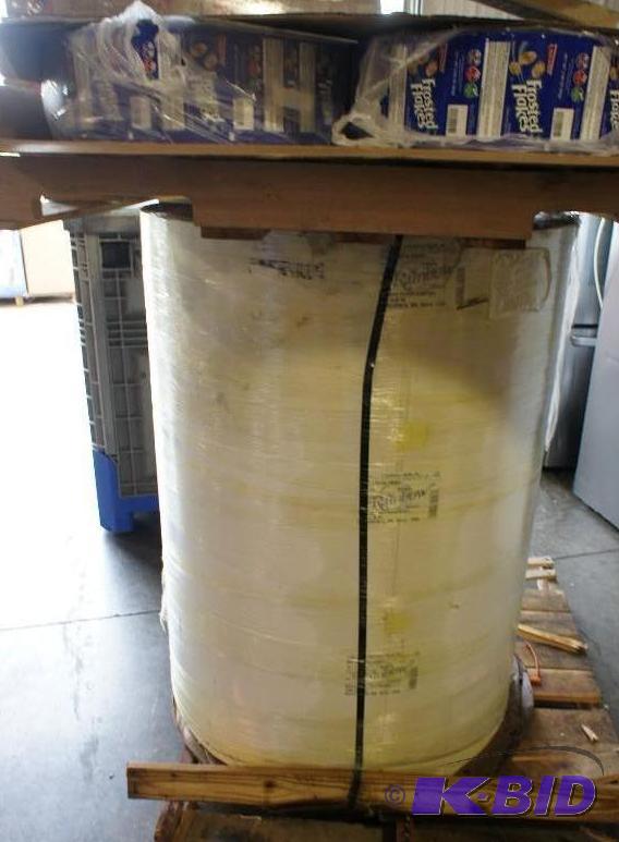 lot 26 image: 1,100 lb roll of white paper & ...