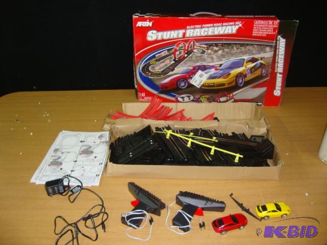 lot 13 image: Electric Raceway Set, untested...