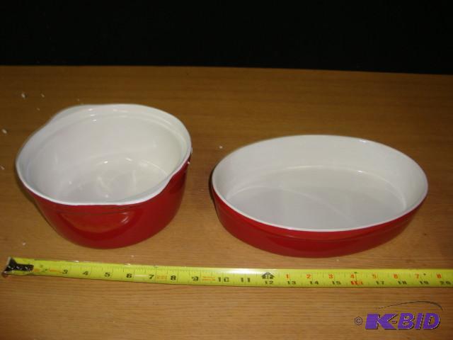 lot 25 image: Ceramic Oven Ware, 2 pcs...