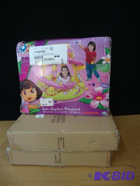 lot 39 image: Lot of 3 Doras Playland Inflatable...