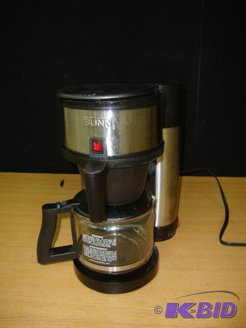 lot 6 image: Bunn NHS Coffee Maker, powers on...