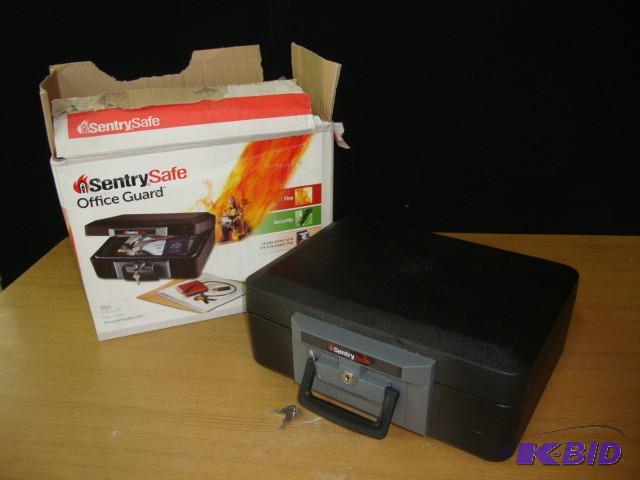 lot 90 image: SentrySafe 1160 Firesafe, New with ...