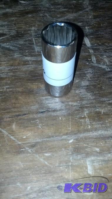 Master Mechanic  (lifetime warranty) Socket - 1116 with 38 inch drive Deep Socket
