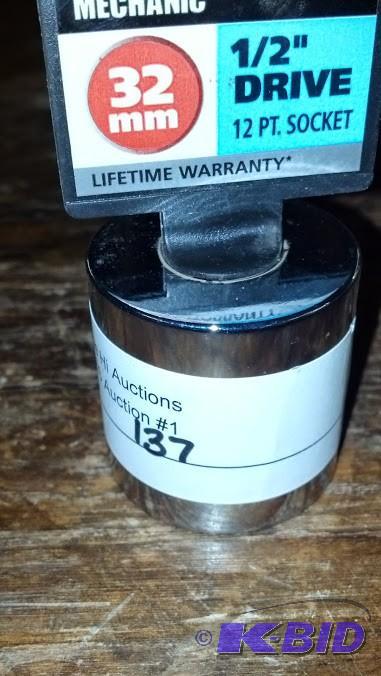 Master Mechanic  (lifetime warranty) Metric Socket -  32 mm with 12 inch drive