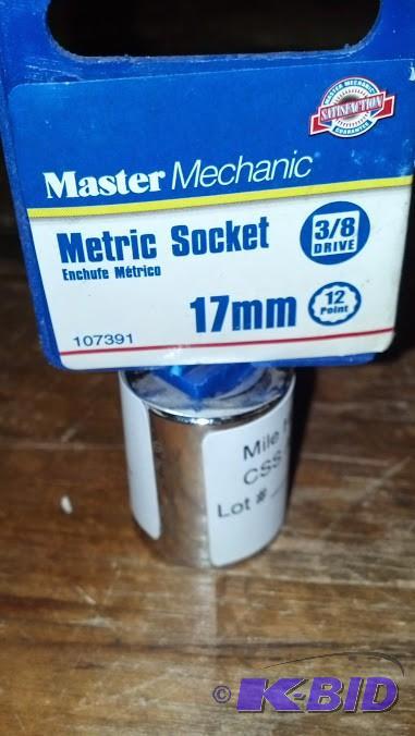 Master Mechanic  (lifetime warranty) Metric Socket - 17 mm with 38 inch drive