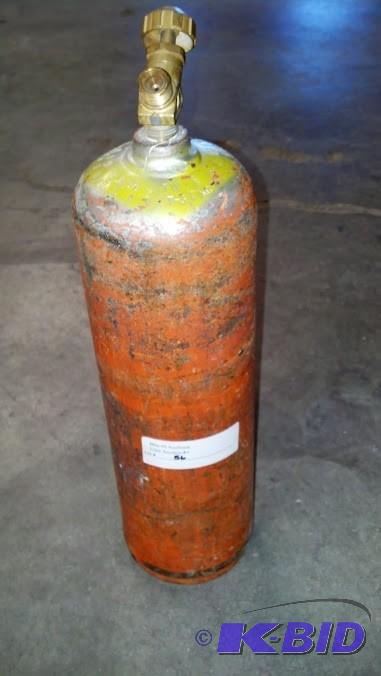 Orange 8lb welding O2 tank