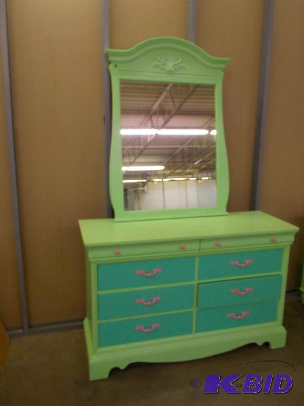 Dresser