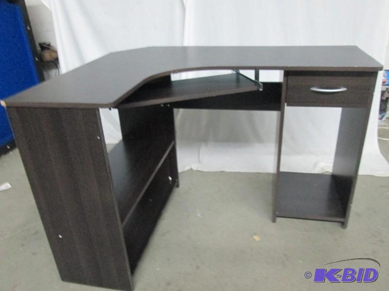 lot 17 image: MyHome Corner Computer Desk