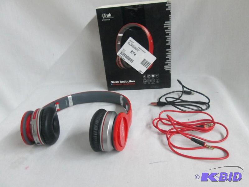 lot 25 image: iTrak Wireless Bluetooth Headphones w Microphone