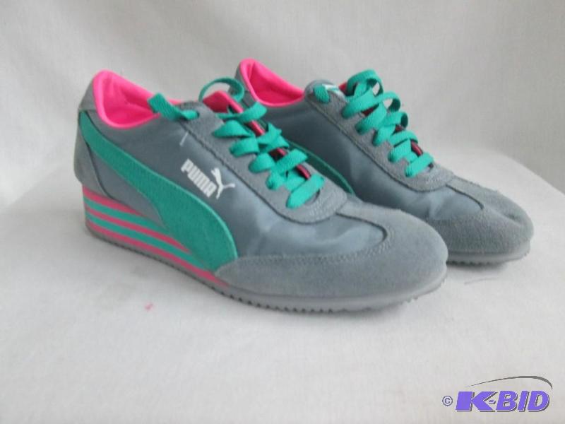lot 40 image: Puma Womens Caroline Striped Wedge Sneaker