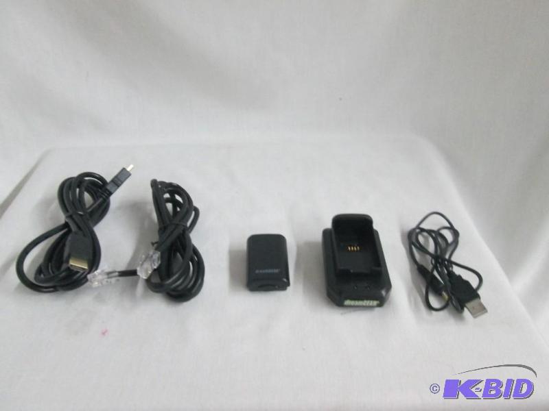lot 45 image: XBOX 360 6-in-1 Expansion Accessory Kit