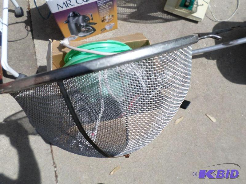 lot 118 image: collider, strainer, power stips, pa...