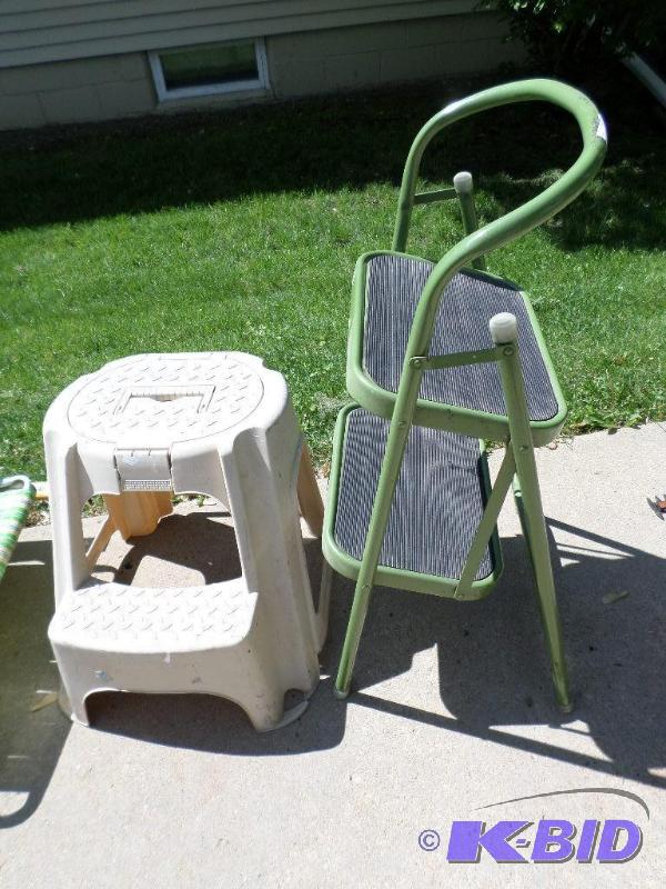 lot 133 image: 2 step stools...
