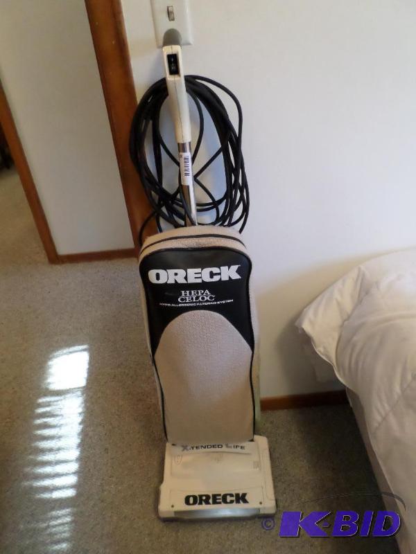 lot 38 image: Orek Vaccum replacable bags...