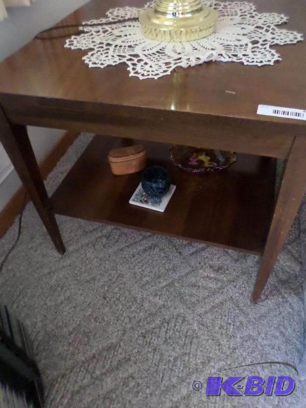 lot 4 image: wood end table...