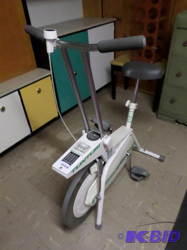 lot 62 image: Tunturi-Stationary Bike...