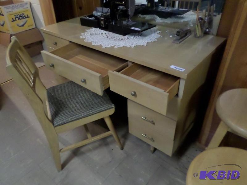 lot 67 image: Desk and Chair (items on desk and m...