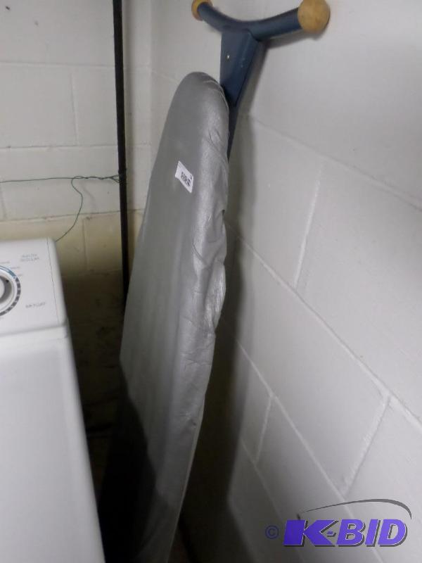lot 78 image: ironing board, clothes rack, hanger...