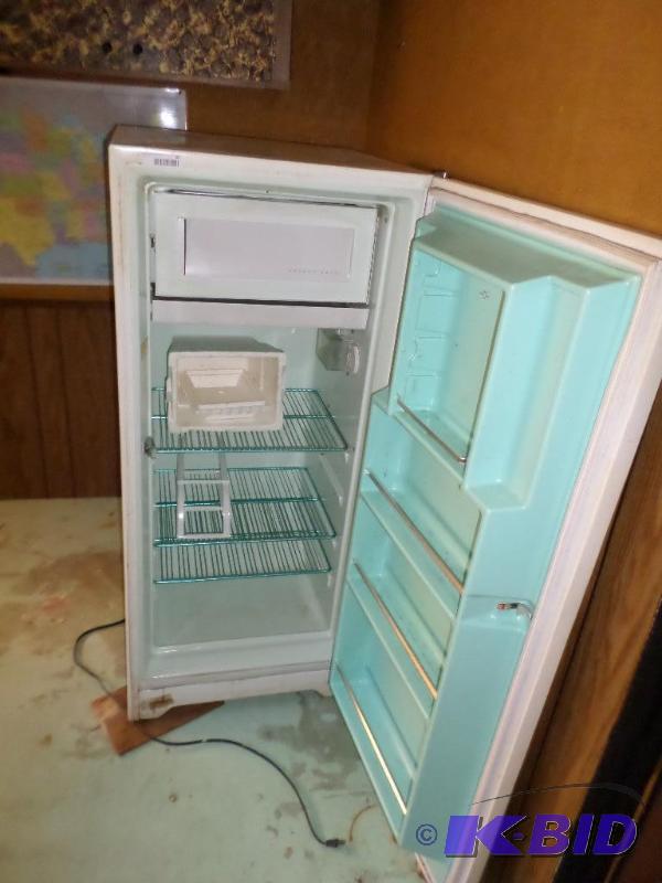 lot 82 image: Constellation freezer upright...