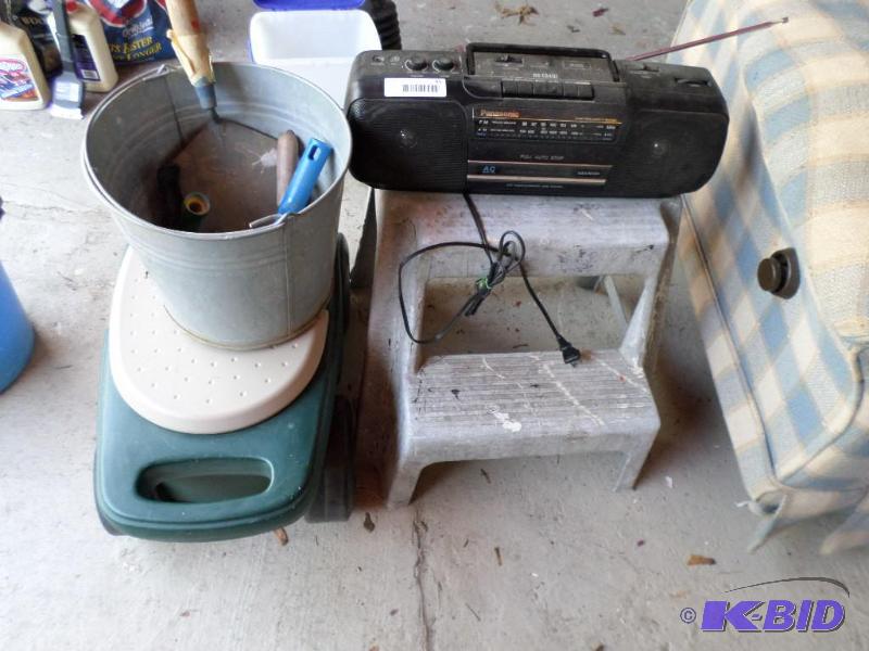 lot 95 image: radio, step stool, garden caddy, bu...