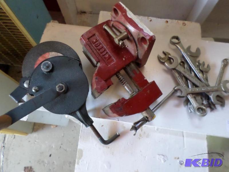 lot 98 image: wrenches, hand grinder, vice and wh...