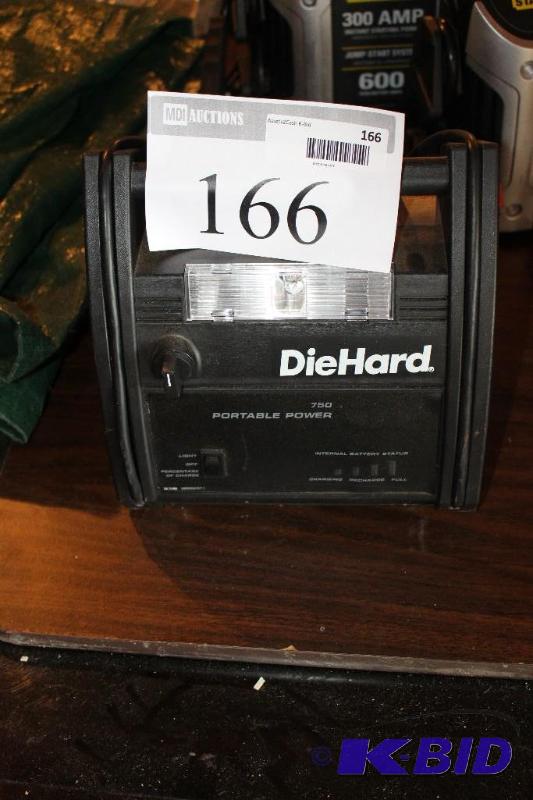 lot 166 image: Diehard, Portable Power, 750, Jump ...