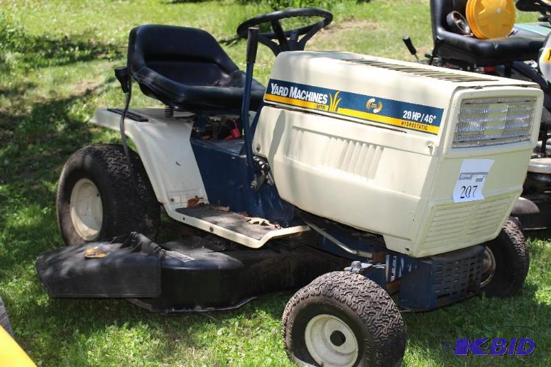 lot 207 image: Yard Machines, Model# 13AI69AH118, ...
