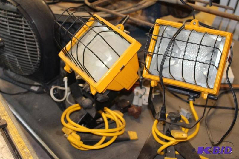 lot 226 image: Lot of (2) Outdoor Work Lights...