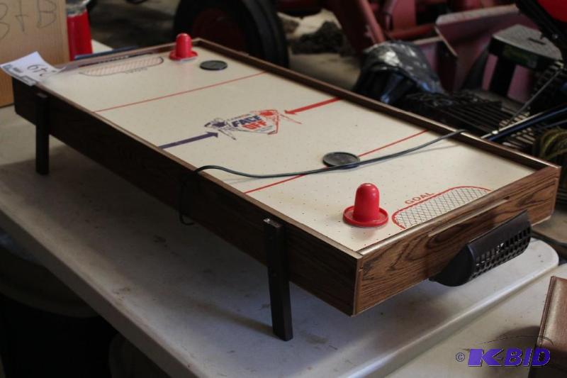 lot 249 image: Carrom, Face Off, Fast Action Hocke...