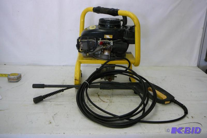 lot 19 image: Pressure washer Karcher&nbsp2000 P...