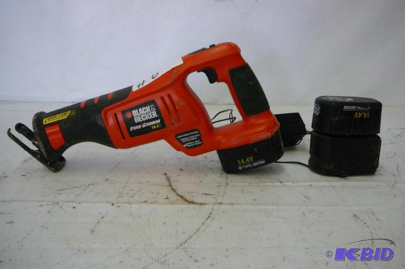 lot 6 image: Black & Decker sawzall 14.4 V w...