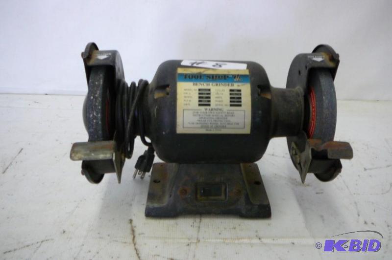 lot 8 image: Tool shop bench grinder 6" 12...