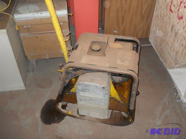 Wacker 400lb plate compactor with H...