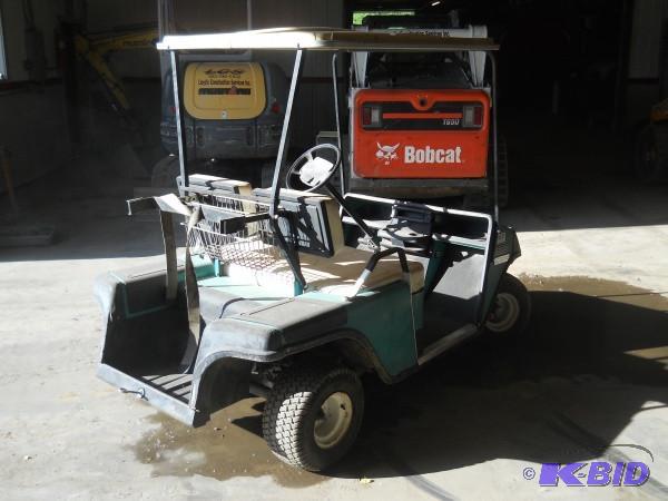 EZ-GO Golf Cart. 2 cycle gas motor,...