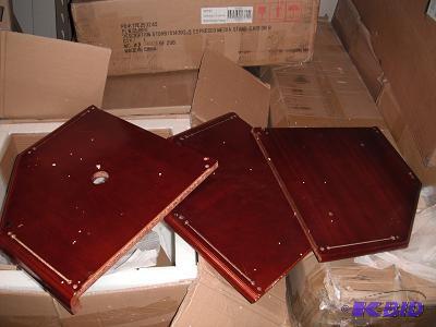 Corner Curio Salvage Pallet Lot - 2...
