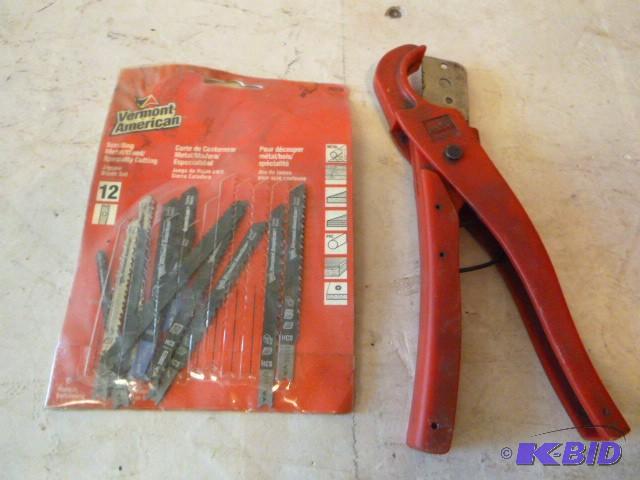 lot 16 image: Jig Saw Blades and Cutter...