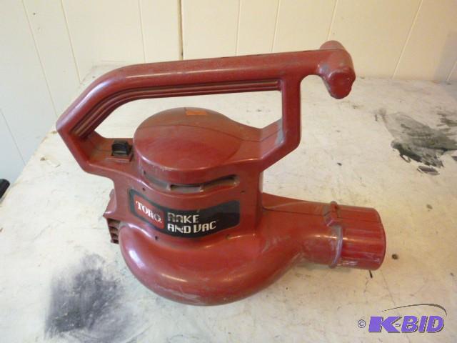 lot 20 image: Toro Blower Electric...