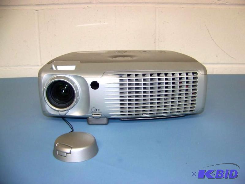 lot 7 image: Dell, 4100MP, DLP Projector