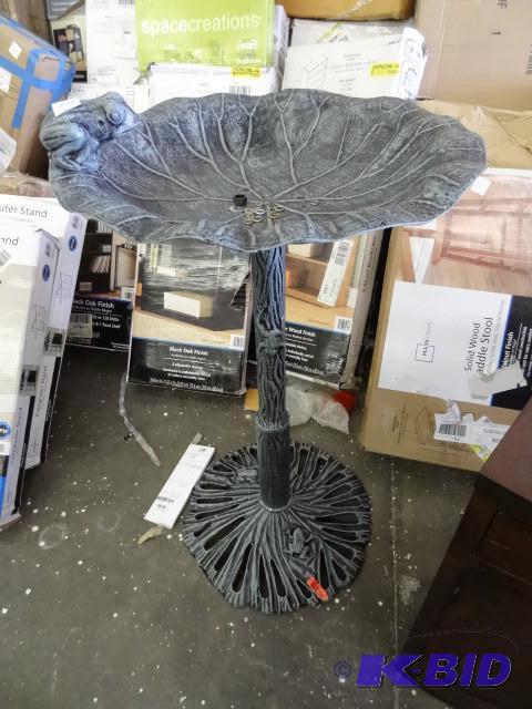 lot 118 image: Cast aluminum bird bath. Has chip o...